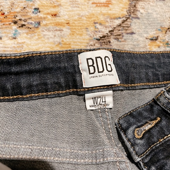 Urban High Rise Jeans - Picture 5 of 5